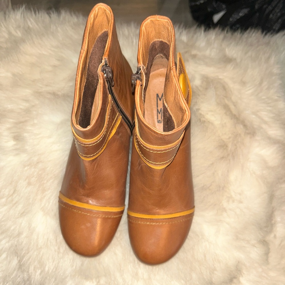 Miz Mooz Tan Leather Ankle Booties